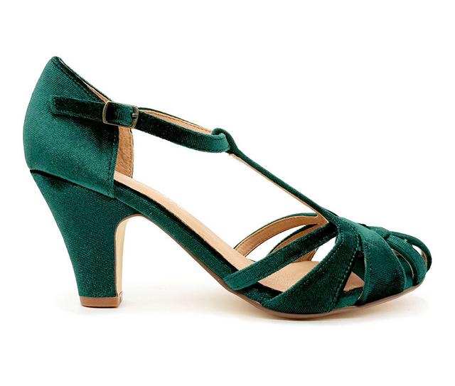Women's Chelsea Crew Sergi Pumps in Green Velvet color