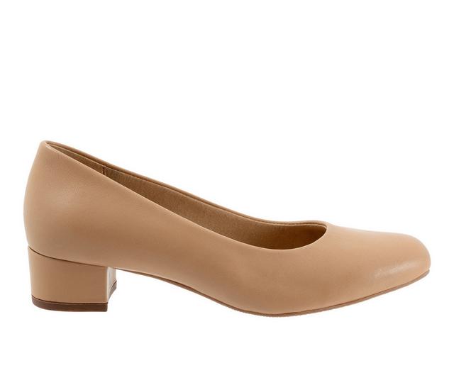 Women's Trotters Dream Pumps in Nude color