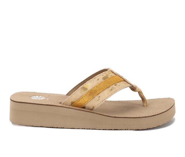 Women's Yellow Box Jafna Flip-Flops in Gold color