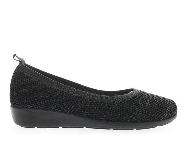 Women's Propet Yen Flats in Black color