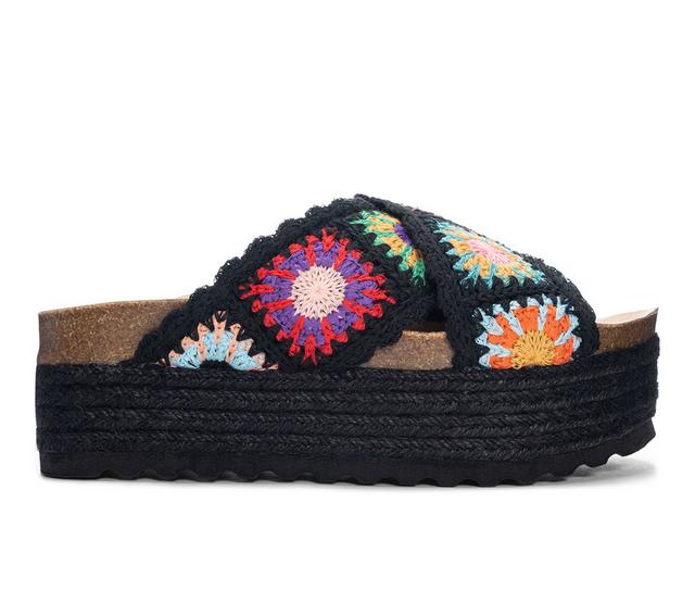 Women's Dirty Laundry Plays Platform Footbed Sandals in Black color