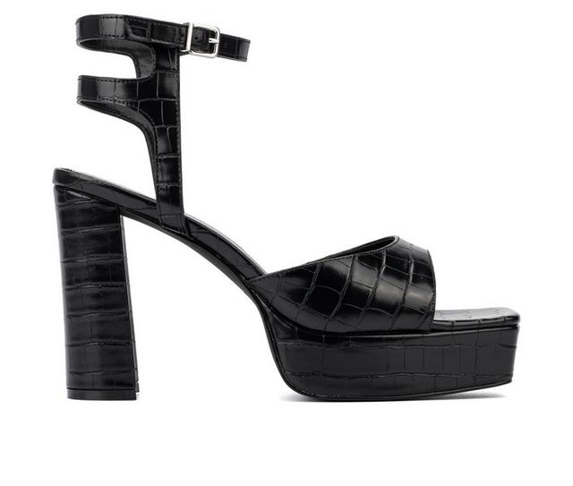 Women's Fashion to Figure Hilari Wide Width Dress Sandals in Black W color