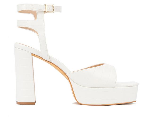 Women's Fashion to Figure Hilari Wide Width Dress Sandals in White W color