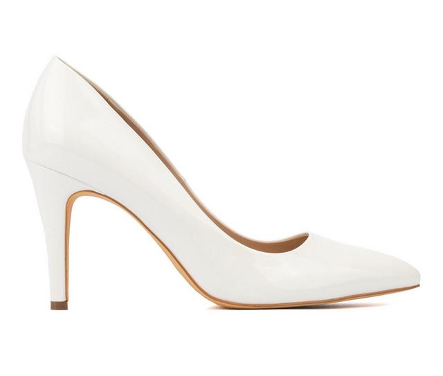 Women's Fashion to Figure Mona Wide Width Pumps in White Wide color
