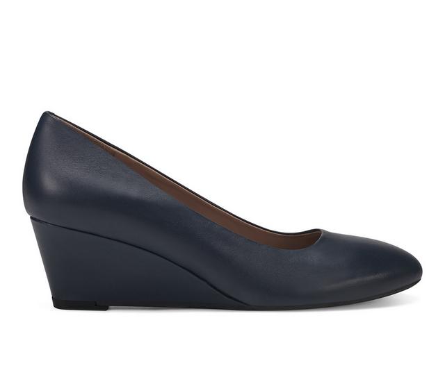 Women's Aerosoles Inner Circle in Navy color