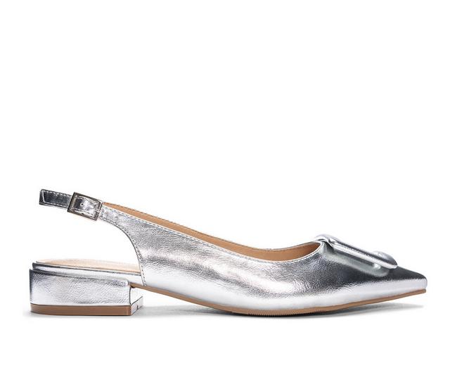 Women's CL By Laundry Sweetie Low Heeled Pumps in Silver color