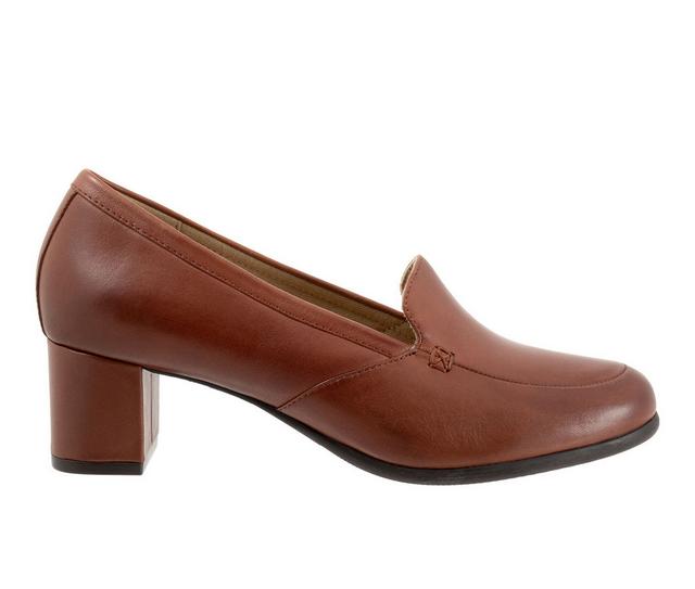 Women's Trotters Cassidy Pumps in Luggage color