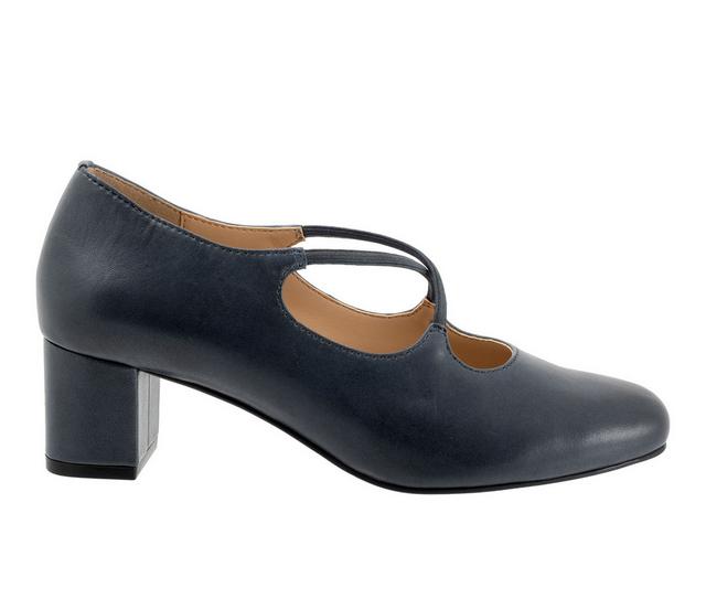 Women's Trotters Demi Pumps in Navy color