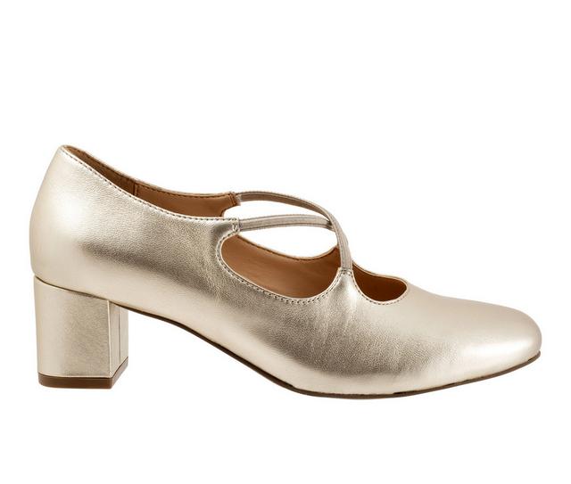 Women's Trotters Demi Pumps in Champagne color