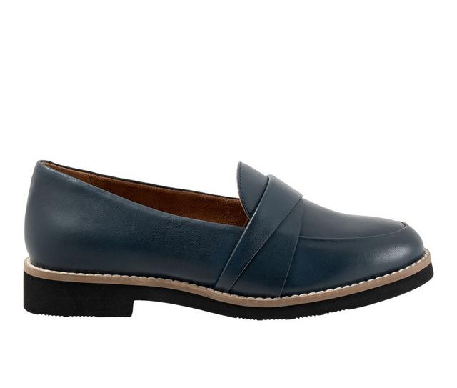 Women's Softwalk Walsh Loafers in Navy color