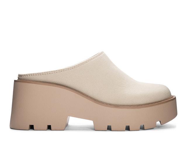 Women's Dirty Laundry R-Test Clogs in Beige color