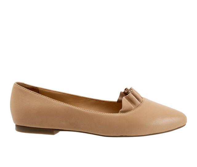 Women's Trotters Elsie Flats in Nude color