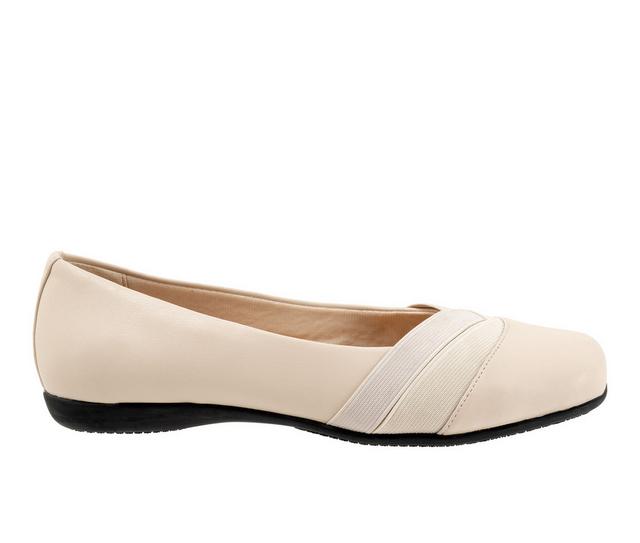 Women's Trotters Stella Flats in Ivory color