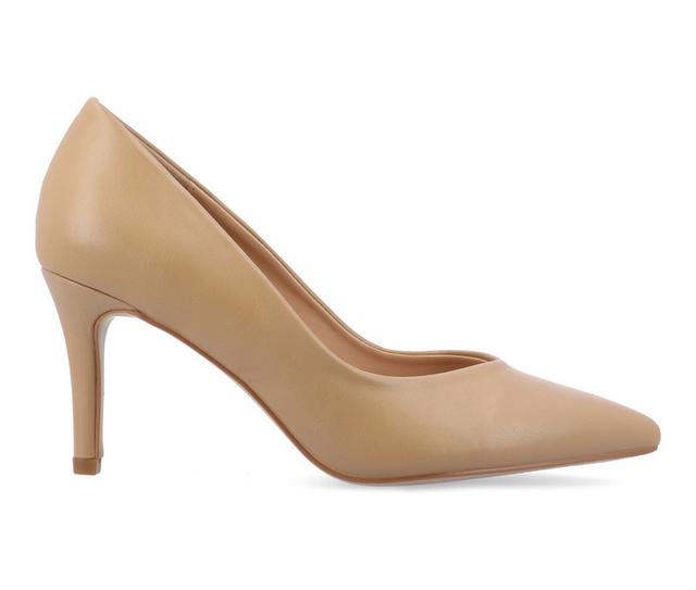 Women's Journee Collection Gabriella Pumps in Honey color