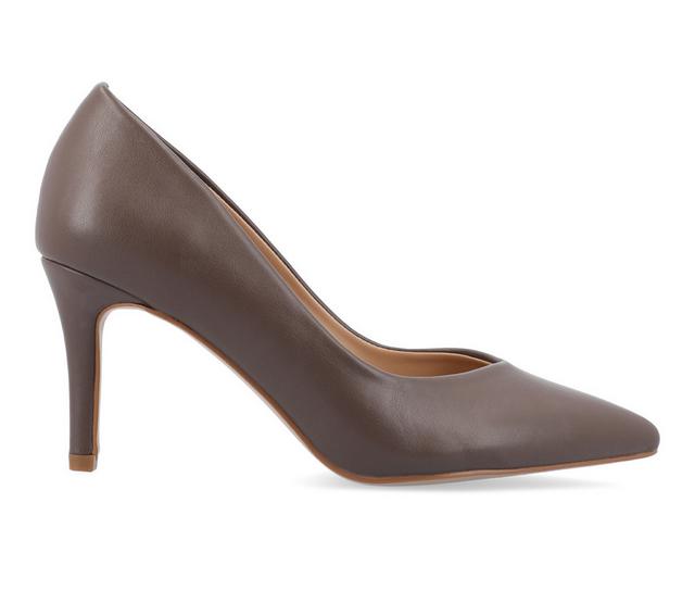 Women's Journee Collection Gabriella Pumps in Truffle color