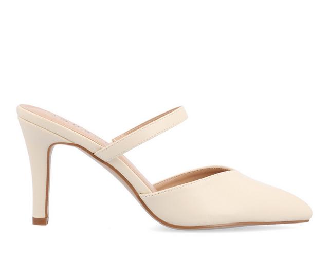 Women's Journee Collection Yvon Pumps in Cream color