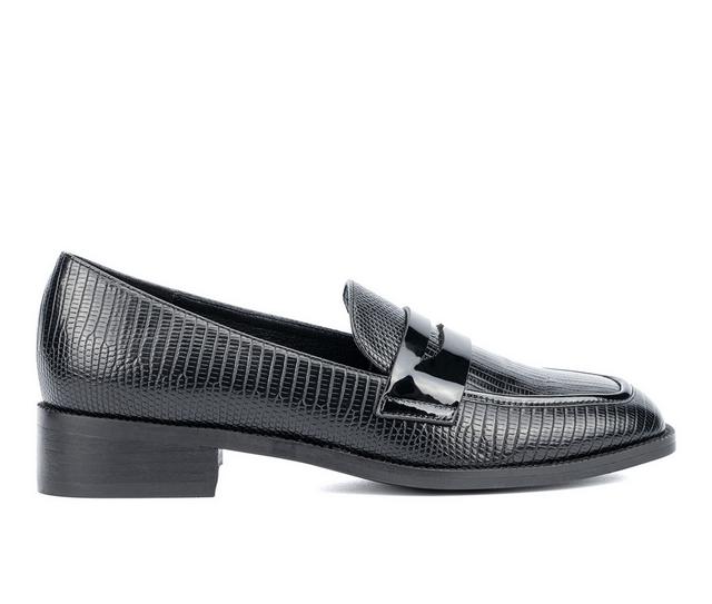 Women's Torgeis Teagan Loafers in Black color