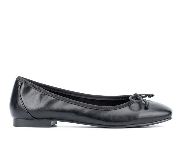 Women's New York and Company Paulina Flats in Black color