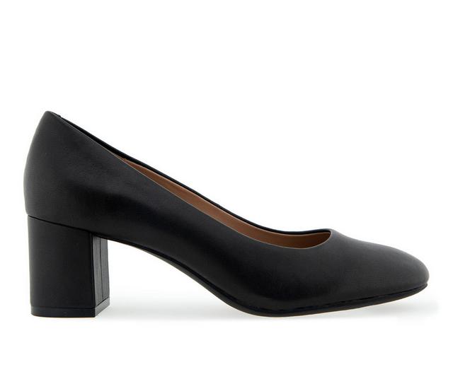 Women's Aerosoles Ebel Pumps in Black Leather color