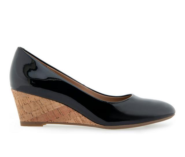 Women's Aerosoles Iris Wedges in Black Patent color