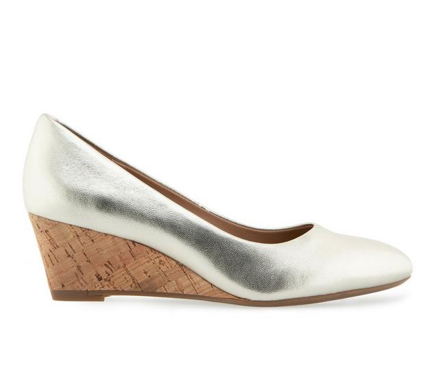 Women's Aerosoles Iris Wedges in Soft Gold Leath color