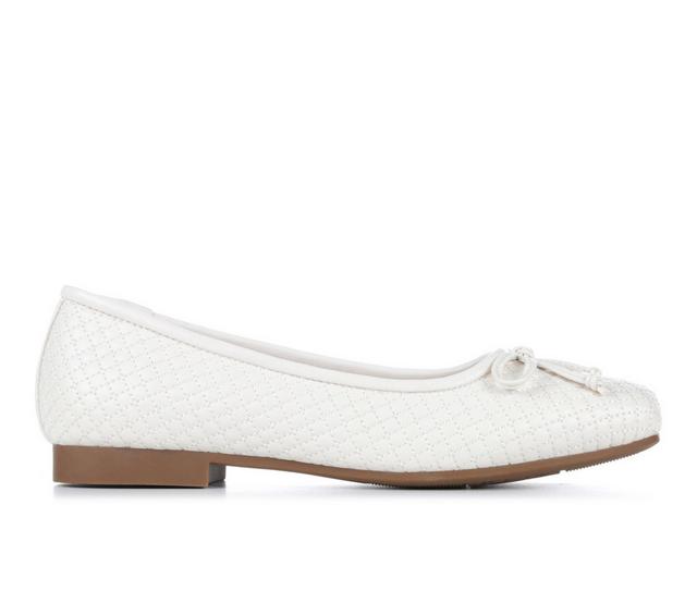Women's Cliffs by White Mountain Bessy Flats in Cream Smooth color
