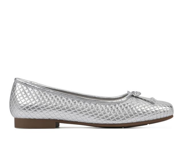 Women's Cliffs by White Mountain Bessy Flats in Silver color