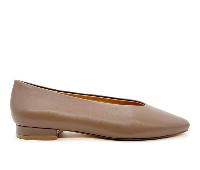 Women's Chelsea Crew Slick Flats in Taupe color