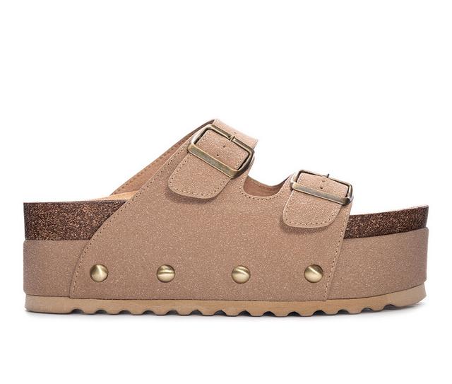 Women's Dirty Laundry Pueblo Platform Footbed Sandals in Taupe color