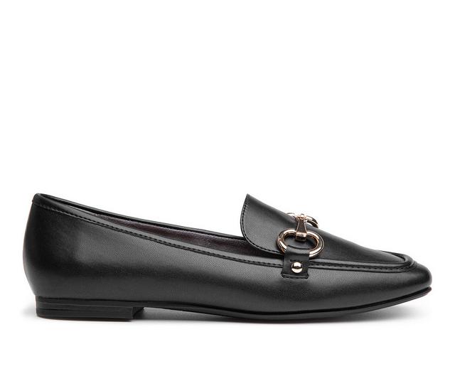 Women's Me Too Mylo Loafers in Black color