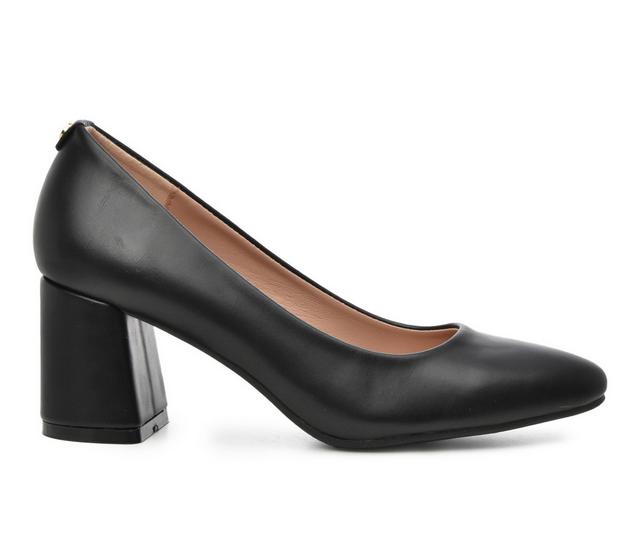 Women's Taryn Rose Maine Pumps in Black Smooth color