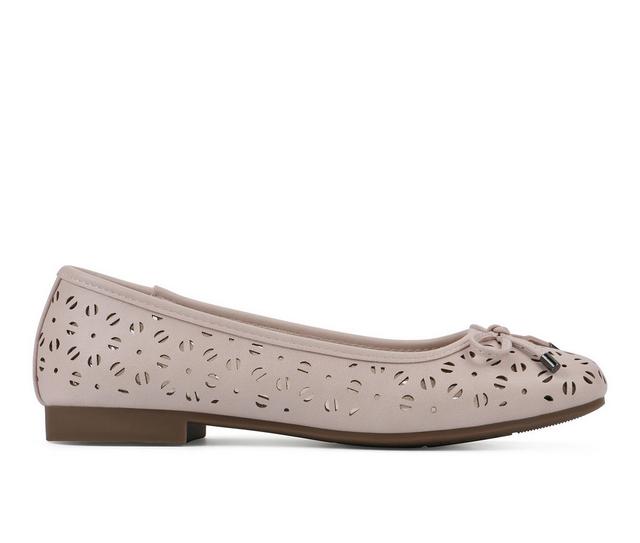 Women's Cliffs by White Mountain Bessa Flats in Pale Pink color