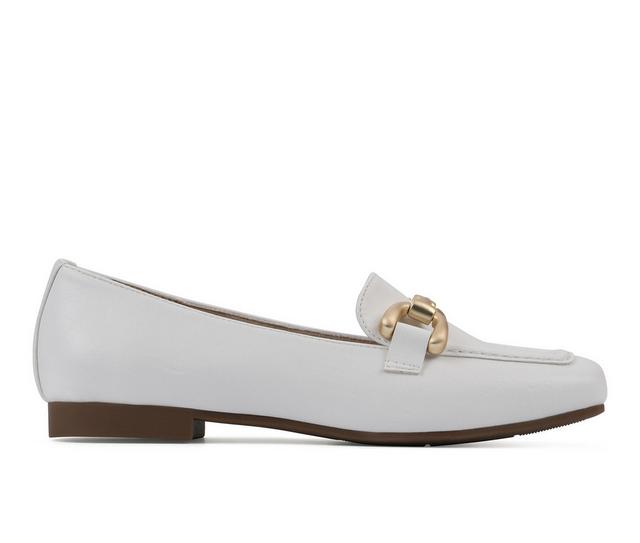 Women's Cliffs by White Mountain Bestow Loafers in White color