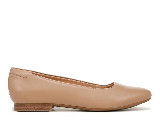 Women's Naturlizer Kari Flats in Taupe color