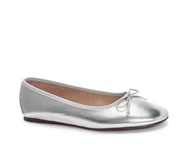 Women's Chinese Laundry Audrey Flats in Silver color