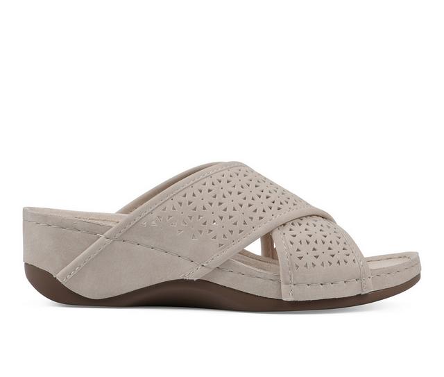 Women's Cliffs by White Mountain Collet Wedge Sandals in Sand Nubuck color