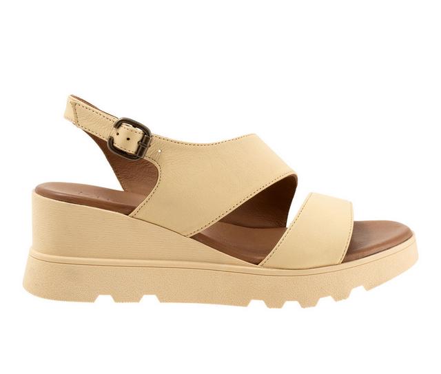 Women's Bueno Gianna Wedge Sandals in Chick color