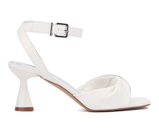 Women's Fashion to Figure Shila Dress Sandals in White Wide color