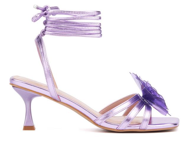 Women's Fashion to Figure Blossom Dress Sandals in Lavender W color