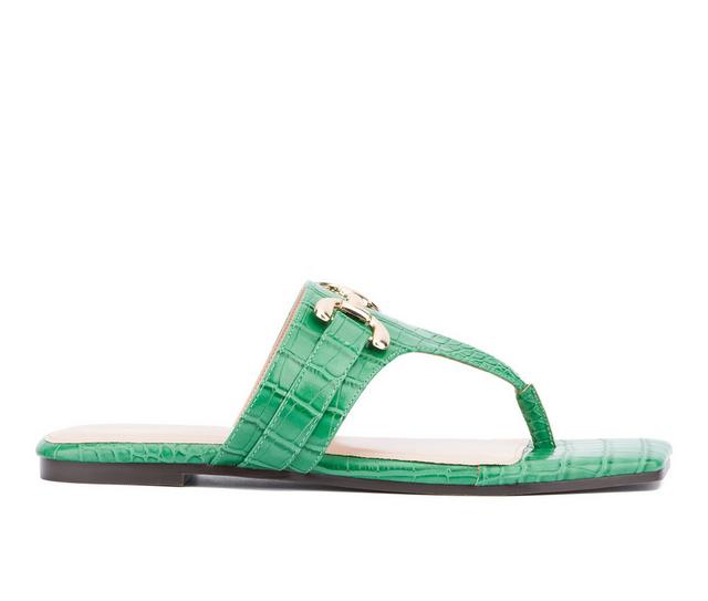 Women's Fashion to Figure Saralyn Flip-Flops in Kelly Croc W color