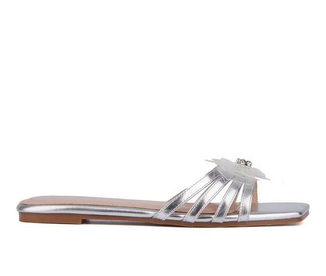 Women's Fashion to Figure Shayla Sandals in Silver Wide color