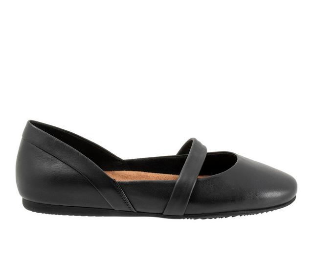 Women's Softwalk Samara Flats in Black color