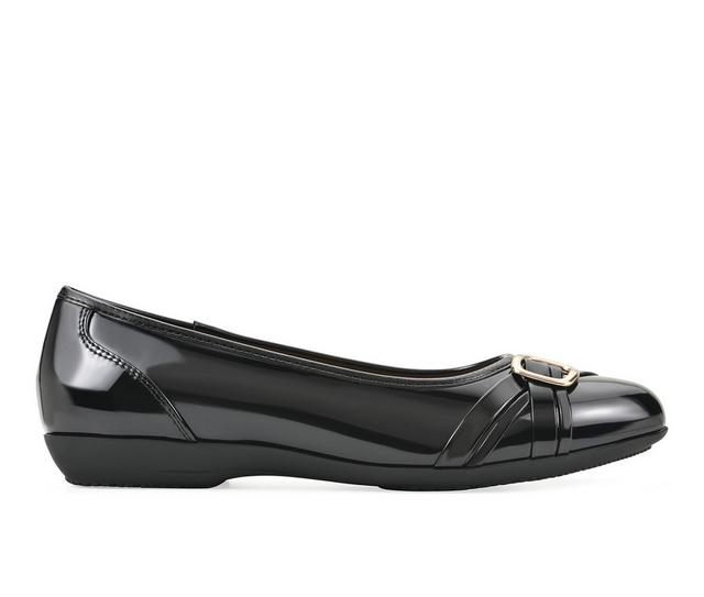 Women's Cliffs by White Mountain Calming Flats in Black color