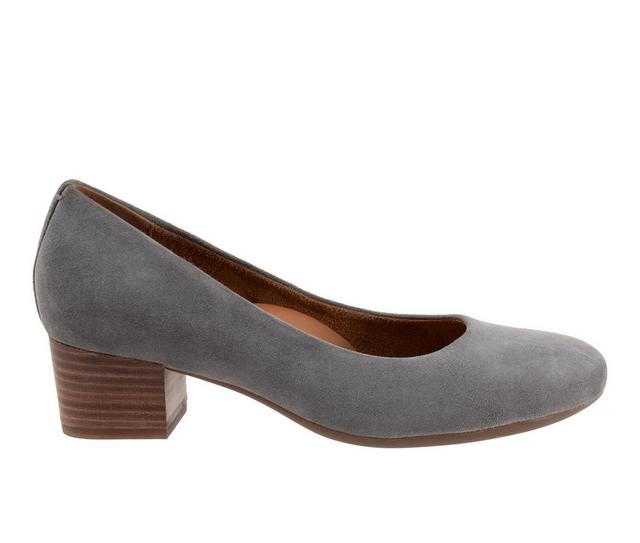 Women's Softwalk Lynn Pumps in Grey color