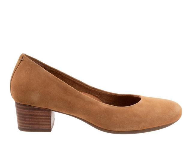 Women's Softwalk Lynn Pumps in Camel color