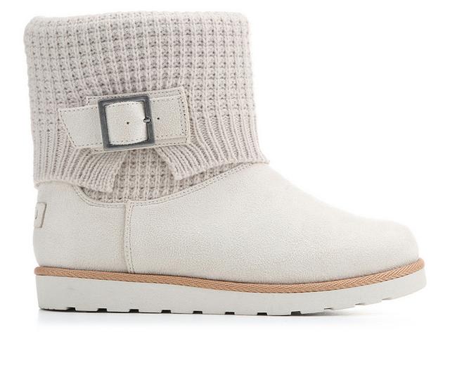Women's Makalu Navia Boots in Mushroom color