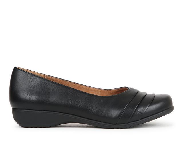 Women's Solanz Cammie Flats in Black Wide color