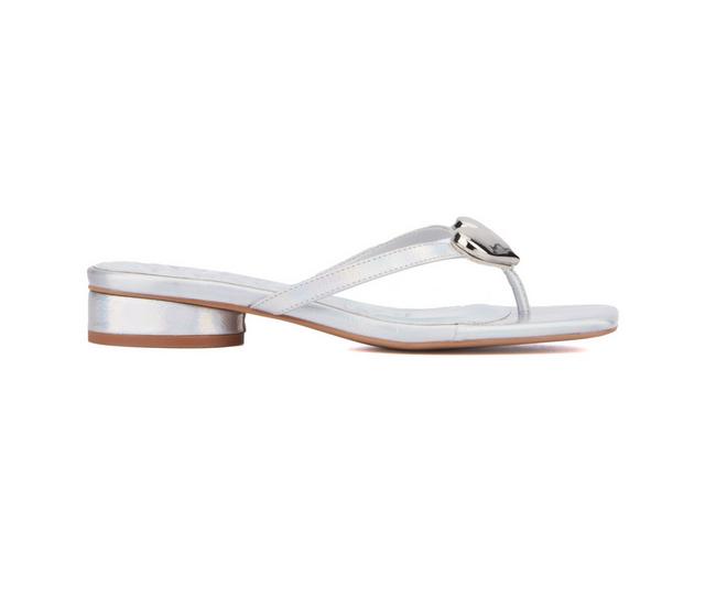 Women's Olivia Miller Love Buzz Flip-Flops in Silver color