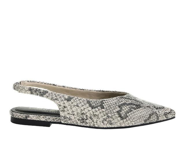 Women's Chinese Laundry Hadiya Flats in Cream/Multi color