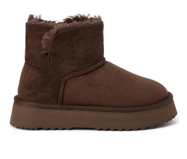 Women's Beach by Matisse Yukon Platform Winter Boots in Choco color